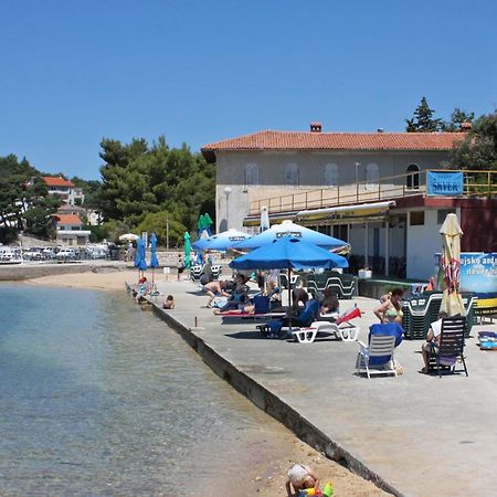 Apartments With A Parking Space Palit, Rab - 5028 Экстерьер фото