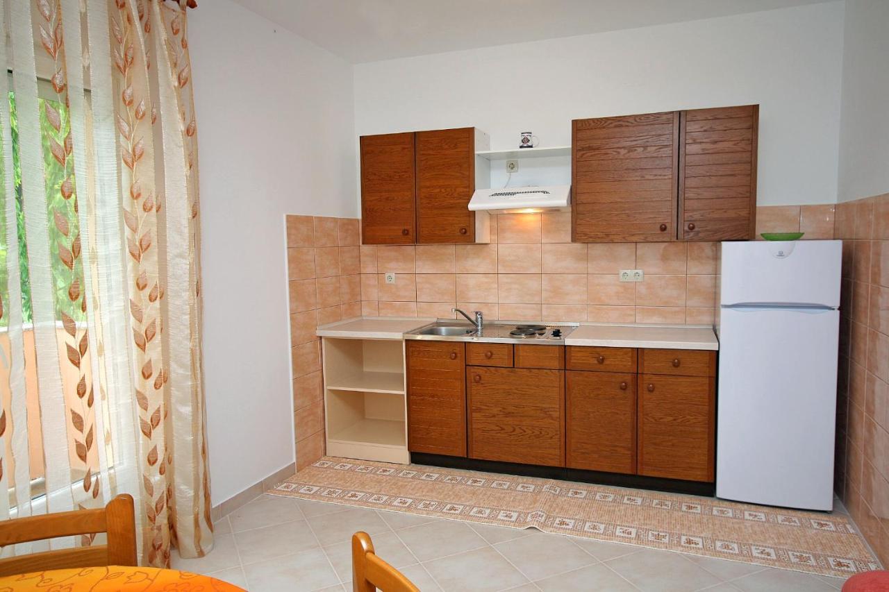 Apartments With A Parking Space Palit, Rab - 5028 Экстерьер фото